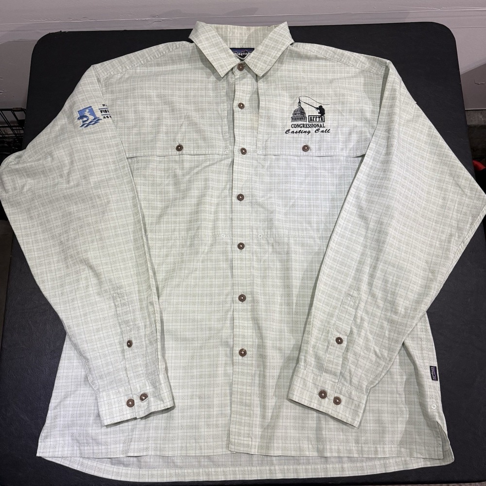 Patagonia Island Hopper  Mens XL‎ Plaid Button Up Outdoor Vented W Embroidering